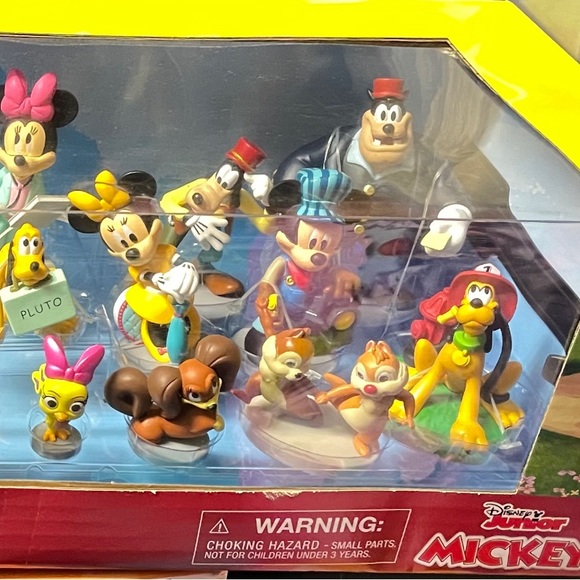 Official Disney Mickey Mouse Figurine Set (22 in total) - Picture 4 of 4